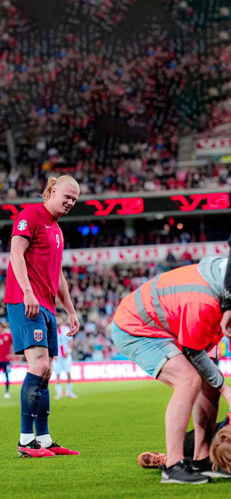 乒乓球混团世界杯：国乒8-0克罗地亚，莎头组合出战拿分（混团世界杯国乒8-0完胜克罗地亚，莎头组合亮相建功）