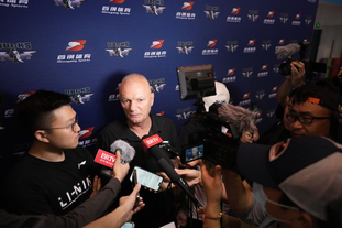 记者：凯帕因在训练中受伤缺席北伦敦德比（记者：凯帕训练中受伤，将无缘北伦敦德比）