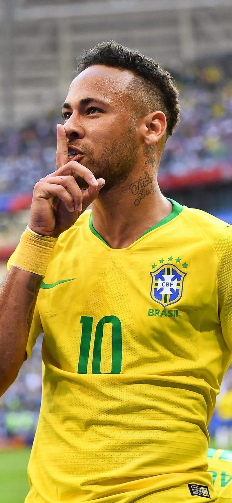 0-2！阿森纳或崩盘，切尔西爆冷，搅乱英超，曼城渔翁得利，冠军有变（英超格局突变：阿森纳0-2受挫陷危机，切尔西爆冷搅局，曼城坐收渔利，冠军悬念升级）