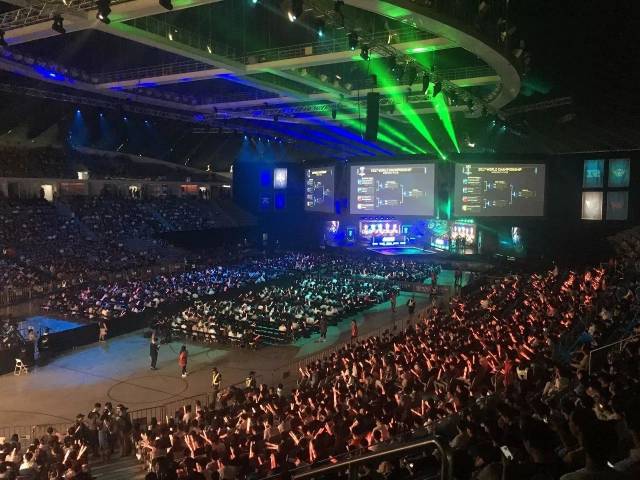 但她的表现 但她的表现